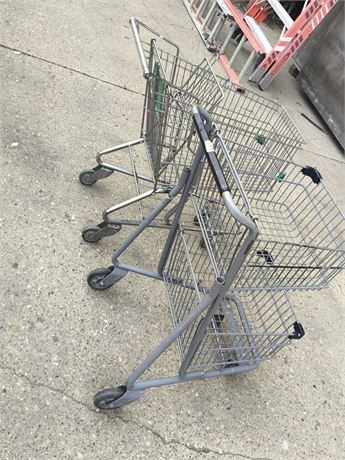 Lot 133 - Wire Shopping Carts