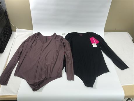 Lot 447 - Commando butter long sleeve v neck bodysuit