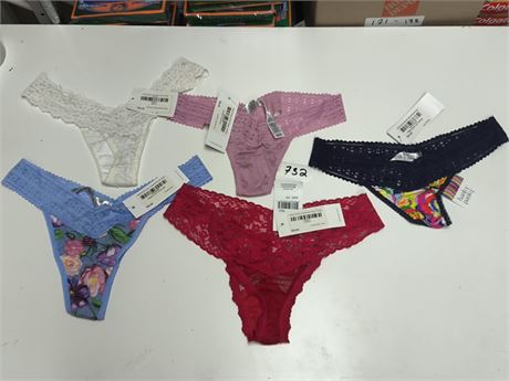 Lot 732 - Hanky Panky Underwear