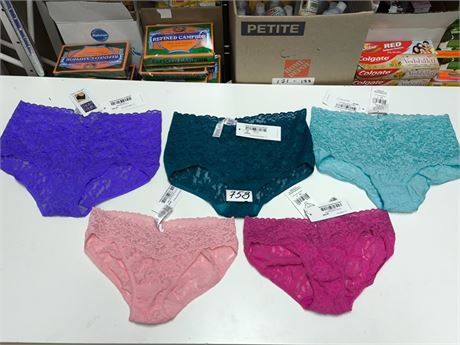 Lot 758 - Hanky Panky Underwear