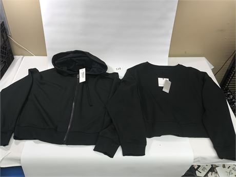 Lot 528 - L Recreationg Martina Pullover L Recreation Briella Zip up hoodie