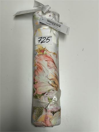 Lot 725 - Wrap Up La Boheme Spa Wrap