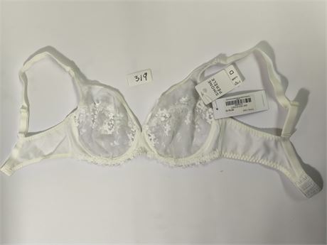 Lot 319 - Simone Perele Wish Full Cup Plunge Bra