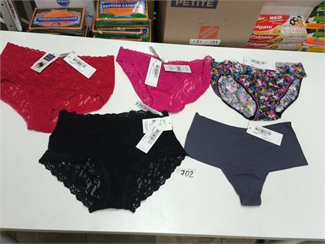 Lot 702 - Hanky Panky Underwear