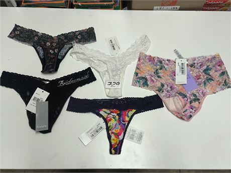 Lot 729 - Hanky Panky Underwear