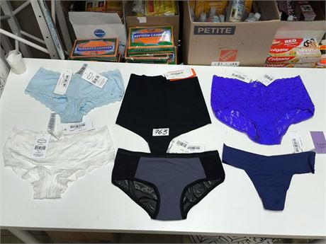 Lot 763 - Hanky Panky Underwear