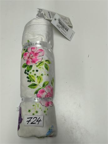 Lot 724 - Wrap Up by VP Wonderland Spa Wrap