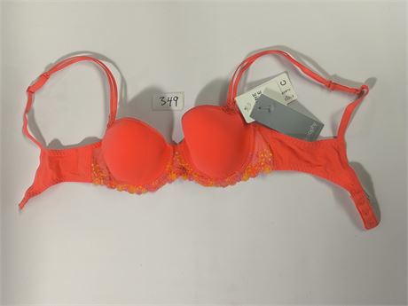 Lot 349 - Simone Perele Delice Moulded Bra