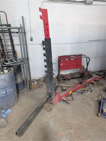 Lot 11 - Frame Straigting Machine