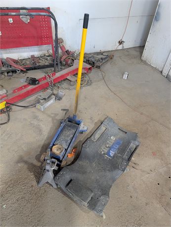 Lot 12 - Creeper, Jack Stand and Wheeled Jack