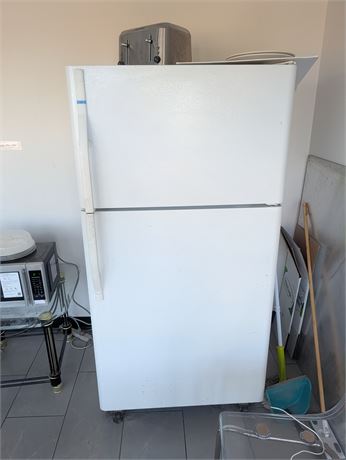 Lot 3 - Sears Fridge and Freezer
