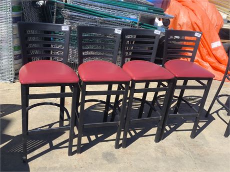 Lot 1-110 - Bar Height Chair