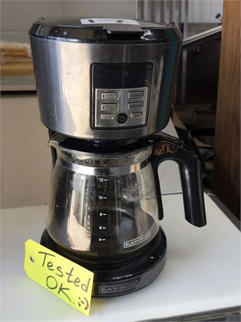 Lot 1-7 - Black and Decker Coffee Brewer