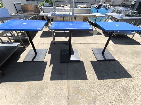 Lot 1-91 - Bar Height Table