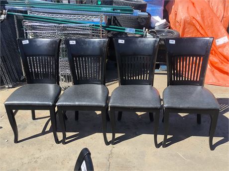 Lot 1-116 - Dinning Height Chair