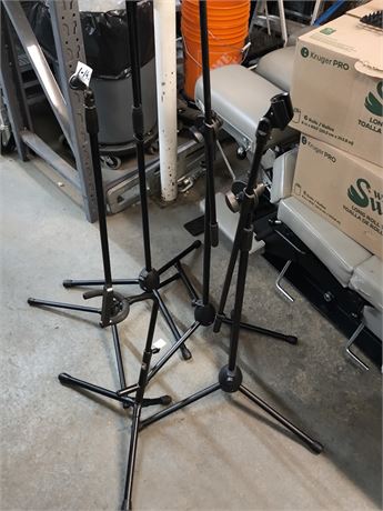 Lot 1-140 - Audio Tripods