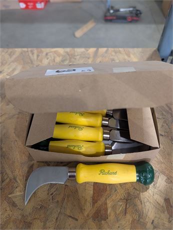 Lot 62 - Richard Banana Knife