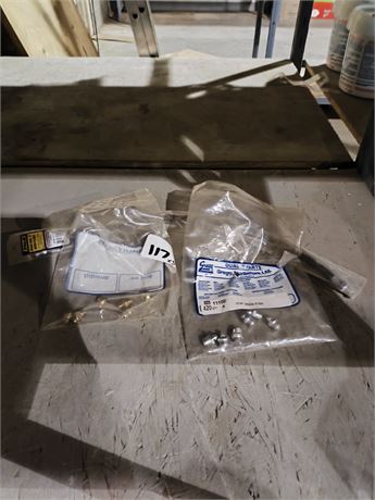 Lot 117 - Grease nipples, 18" grease hose