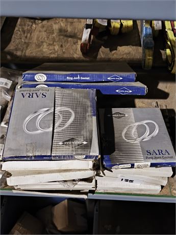Lot 135 - Various ring joint gaskets