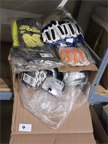 Lot 4 - Watson & Atlas Gear Work Gloves XL