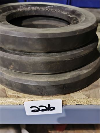 Lot 226 - Thick pipe wipers 5" x 9"