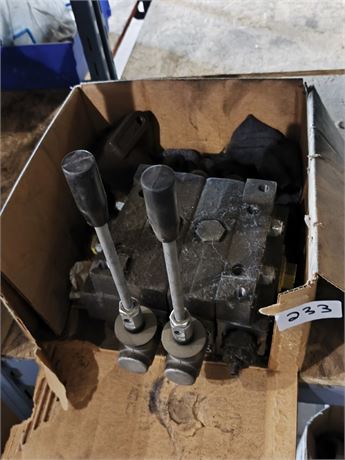 Lot 233 - High Spec Hydraulic control valves 4 way control and accessories