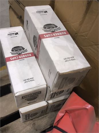 Lot 212 - Sand Devil Rubber Cups TEN 41/2