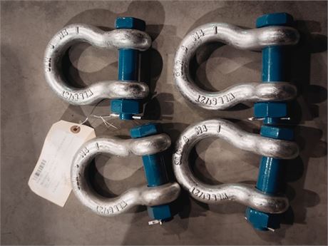 Lot 174 - 6 t Clevices and 81/2 t Clevices