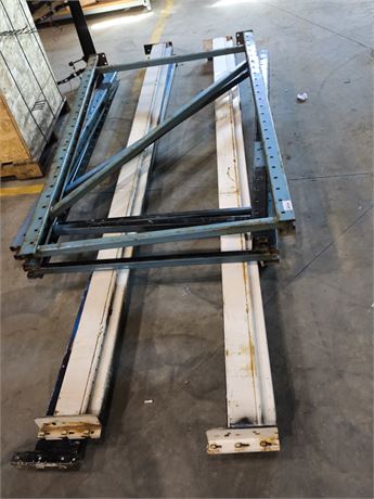 Lot 256 - Heavy-Duty Industrial Pallet Racking System
