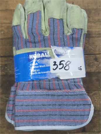 Lot 358 - Work gloves