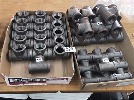 Lot 324 - Threaded Pipe Fittings