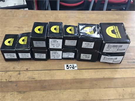 Lot 302 - Holosocket Head Cap Screw