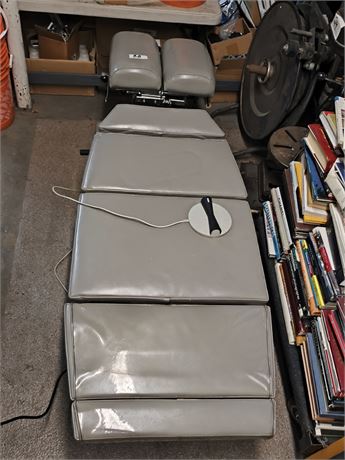 Lot 88 - Elite Chiropractic Table