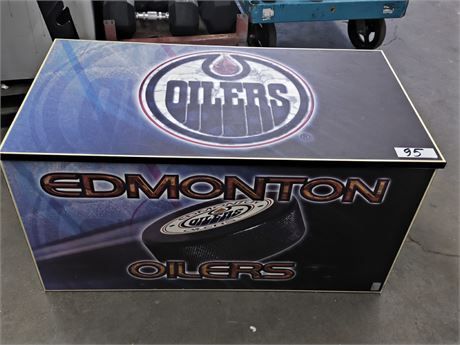 Lot 95 - Edmonton Oilers Storage Box
