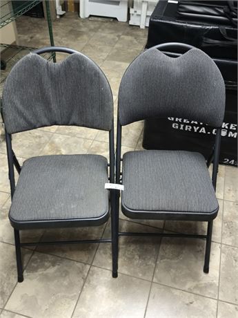 Lot 102 - Folding Chairs