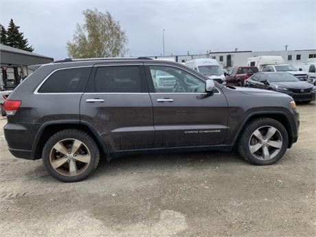 Lot 8383 - 2015 Jeep Grand Cherokee limited