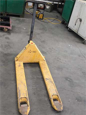 Lot - W-14 - Pallet Jack Super Freigher