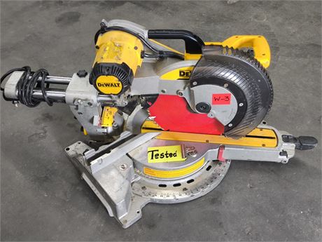 Lot - W-3 - DeWalt DWS779 Miter Saw