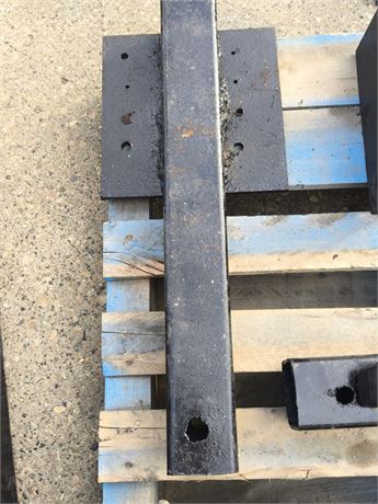 Lot - W-82 - Pintle Hook Mount