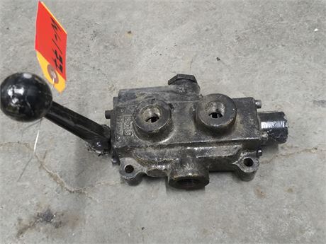 Lot - W-177 - Hydraulic Control Valve