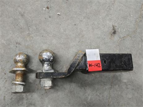 Lot - W - 142 - Drop Style Hitch Mount + Removalbe Trailer Hitch Ball