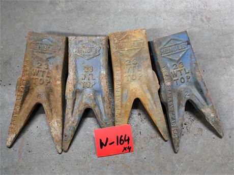 Lot - W-164 - Hensley Double-Point Bucket Teeth